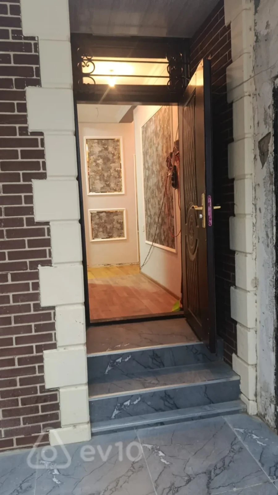 Satılır 3 otaqlı yeni tikili 80.3 m²