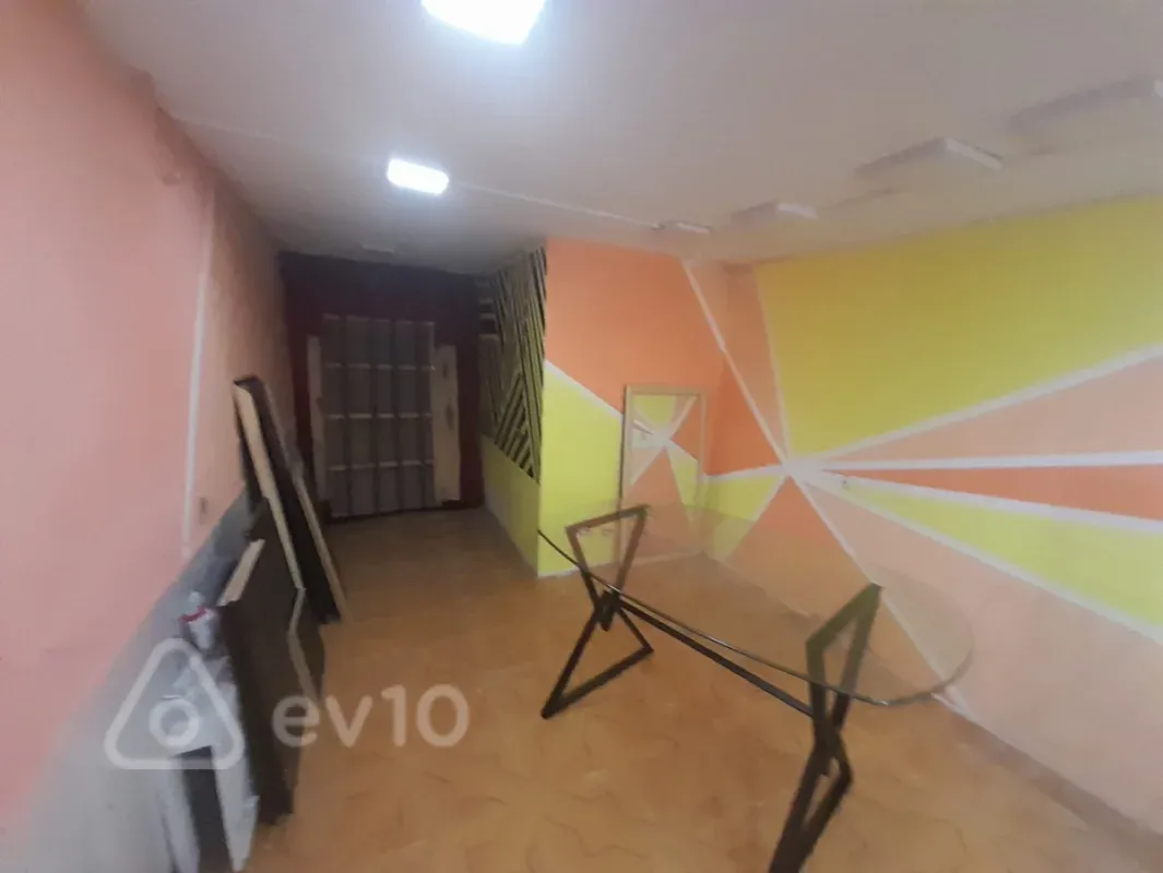 Kirayə verilir mənzil 20 m²