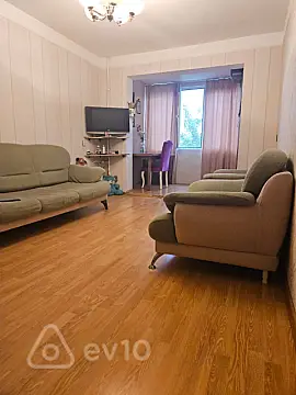 Kirayə verilir 1 otaqlı köhnə tikili 40 m²