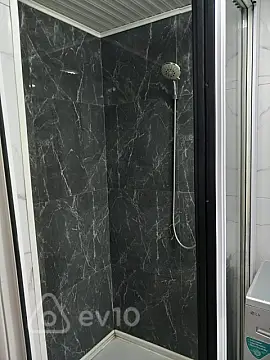 Kirayə verilir 2 otaqlı köhnə tikili 35 m²