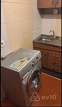 Kirayə verilir 1 otaqlı köhnə tikili 50 m²