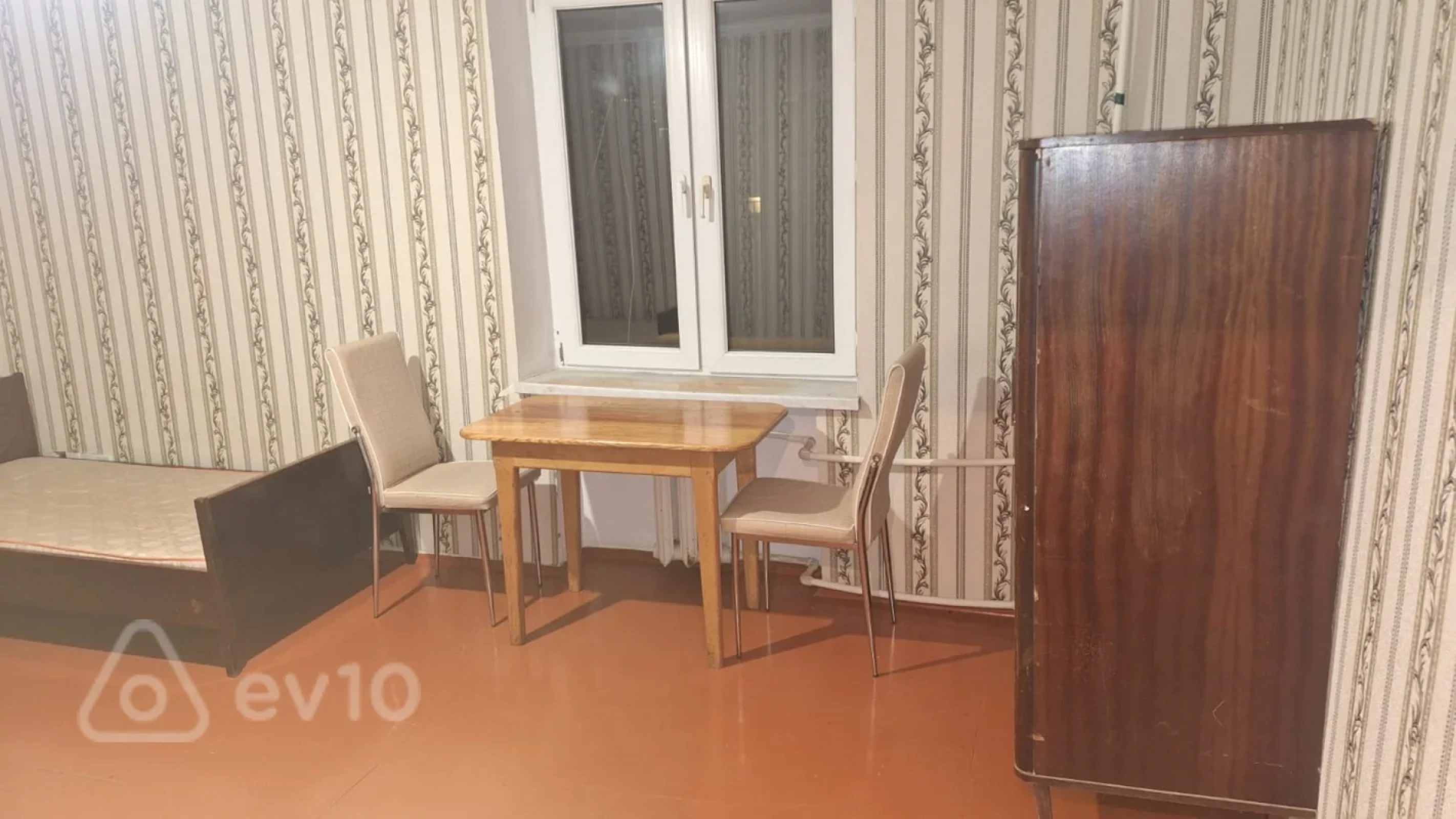 Kirayə verilir 1 otaqlı köhnə tikili 50 m²