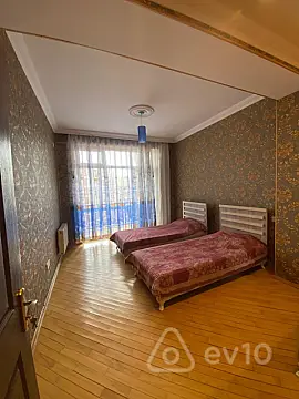 Kirayə verilir 3 otaqlı yeni tikili 115 m²