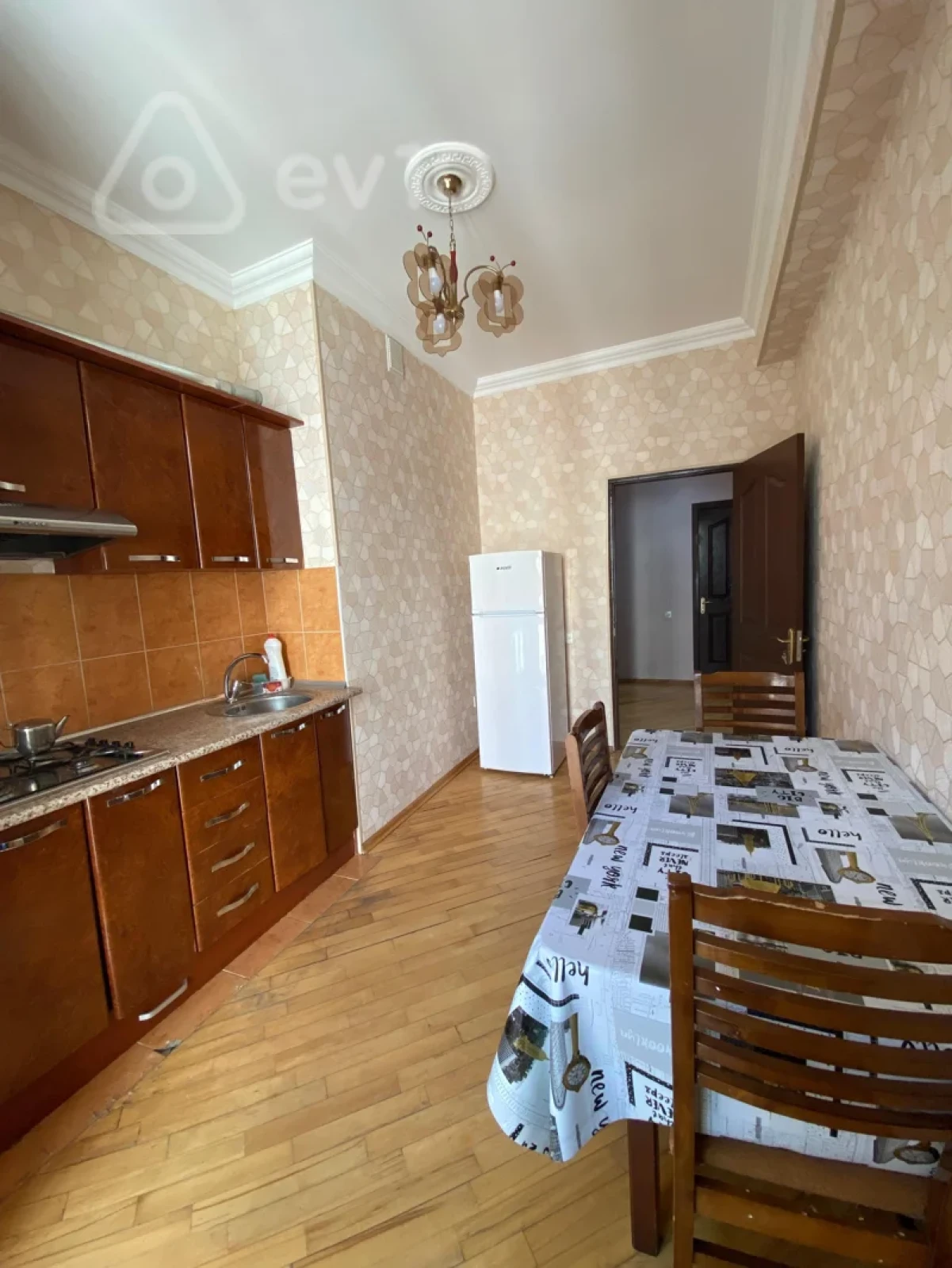 Kirayə verilir 3 otaqlı yeni tikili 115 m²