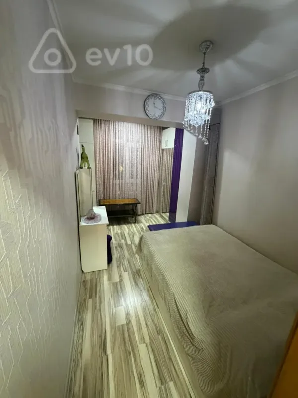 Satılır 3 otaqlı köhnə tikili 60 m²