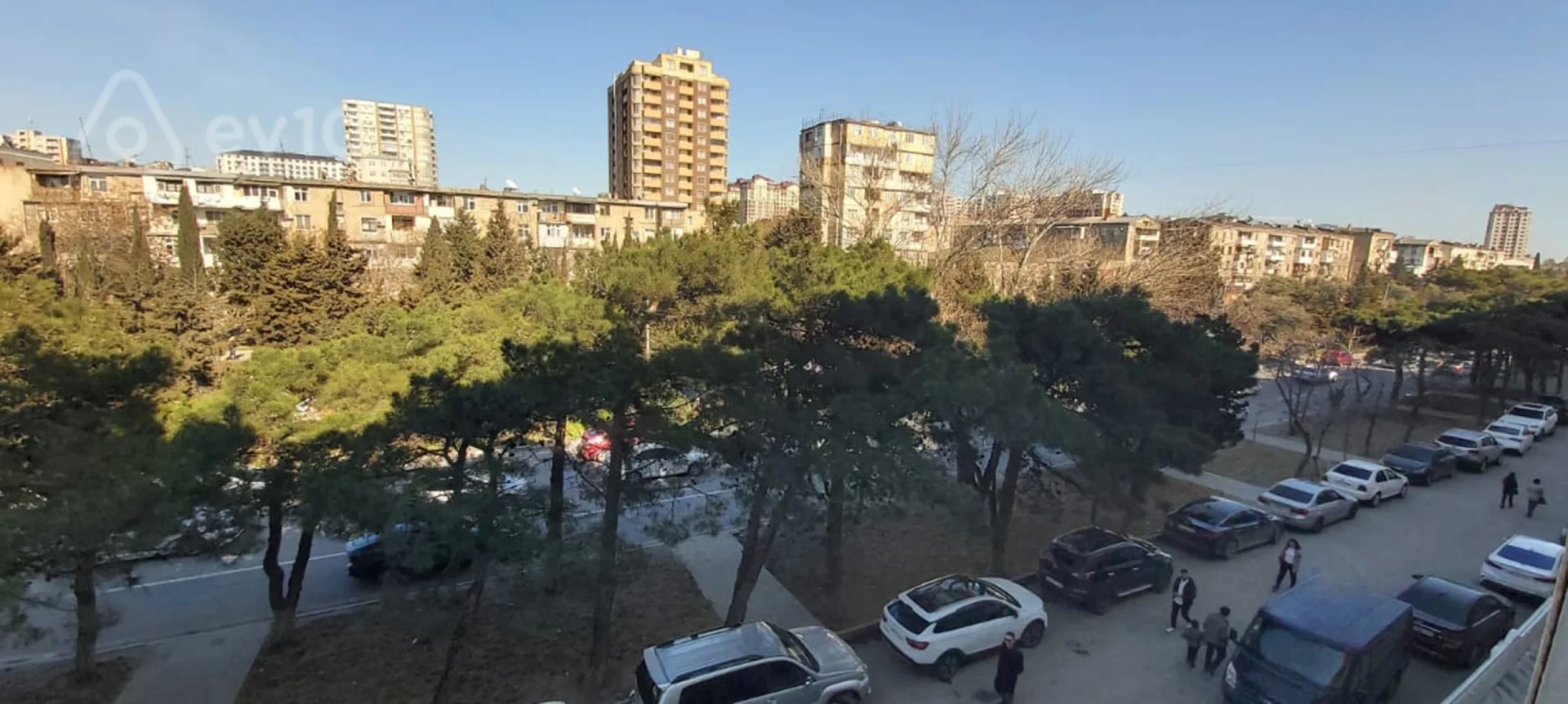 Satılır 3 otaqlı köhnə tikili 60 m²