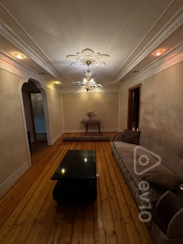 Kirayə verilir 3 otaqlı köhnə tikili 48 m²