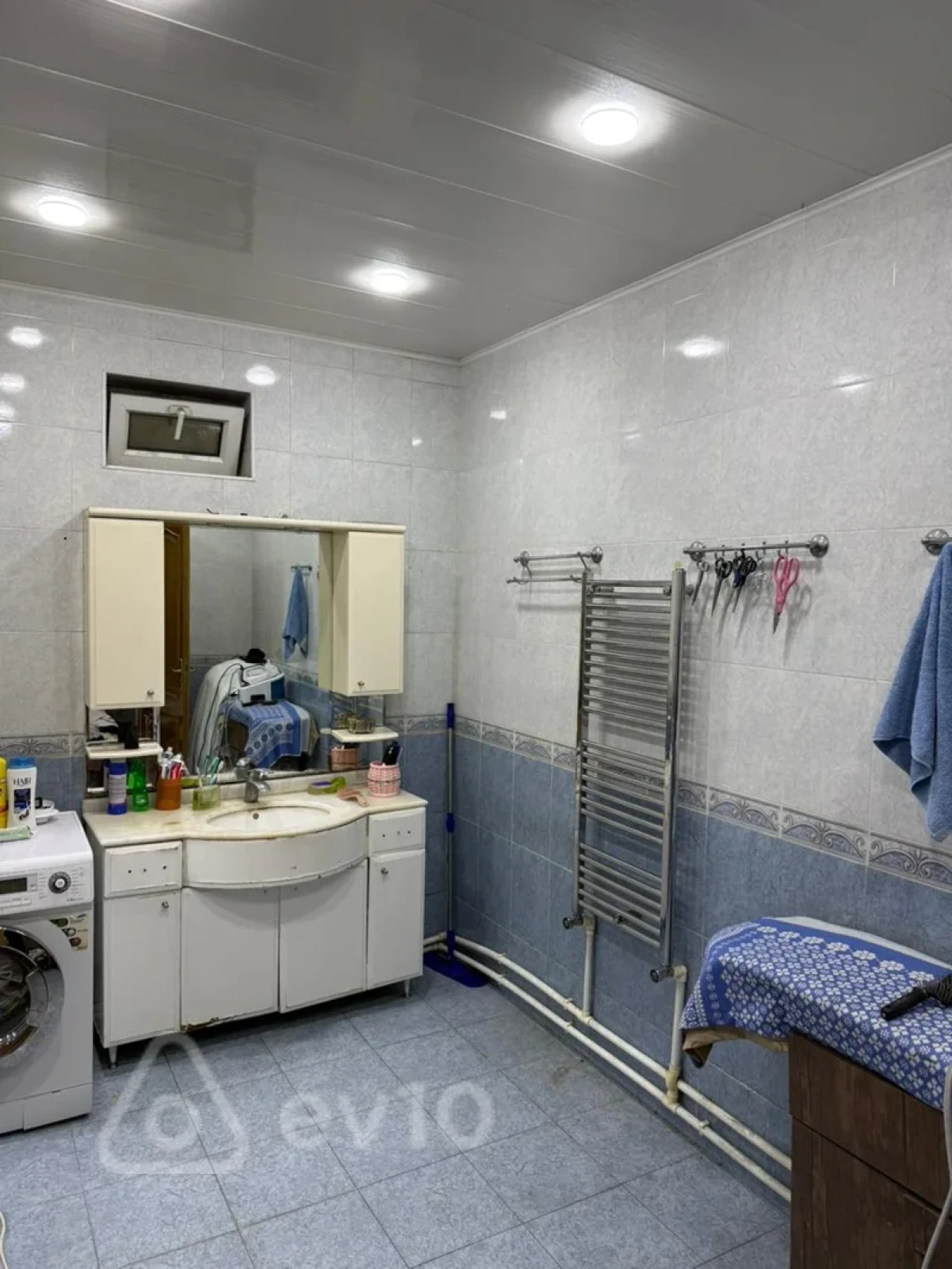 Satılır 7 otaqlı həyət evi 425 m²