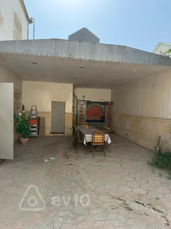 Satılır 7 otaqlı həyət evi 425 m²