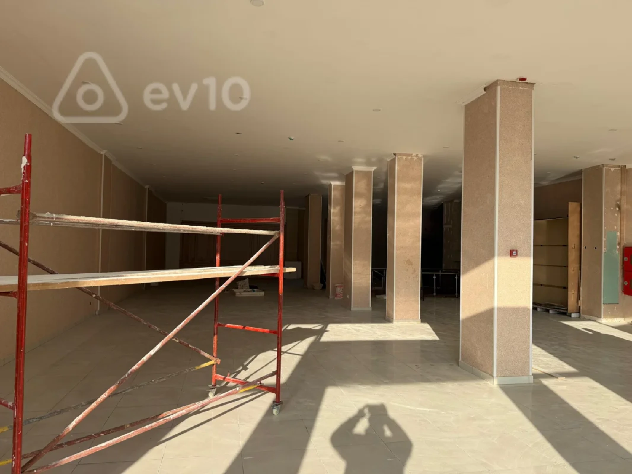 Kirayə verilir mənzil 940 m²