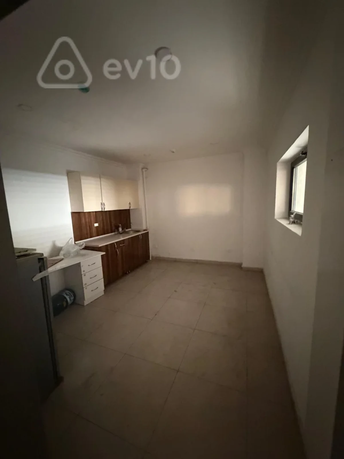 Kirayə verilir mənzil 940 m²