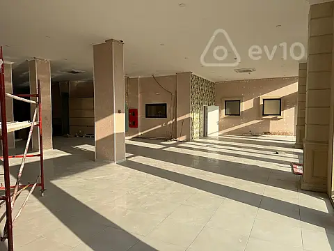 Kirayə verilir mənzil 940 m²