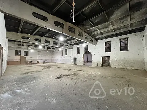 Kirayə verilir mənzil 600 m²