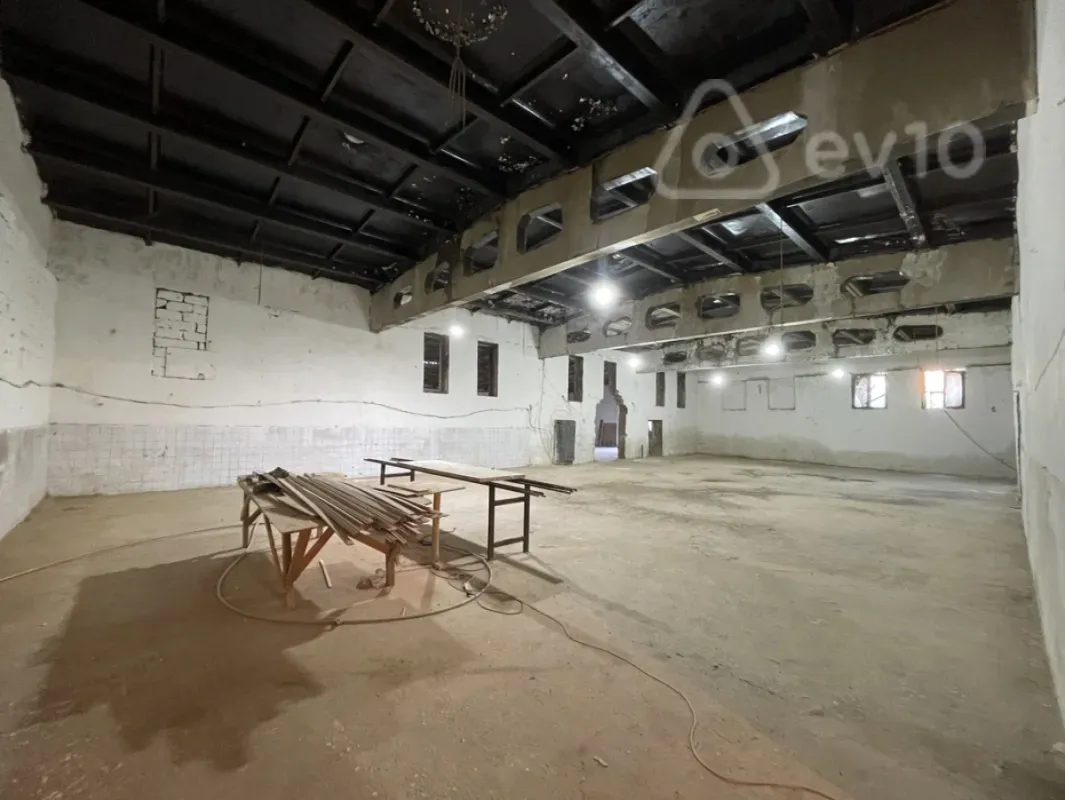 Kirayə verilir mənzil 600 m²