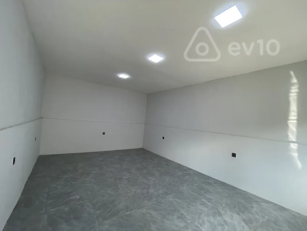 Kirayə verilir mənzil 600 m²