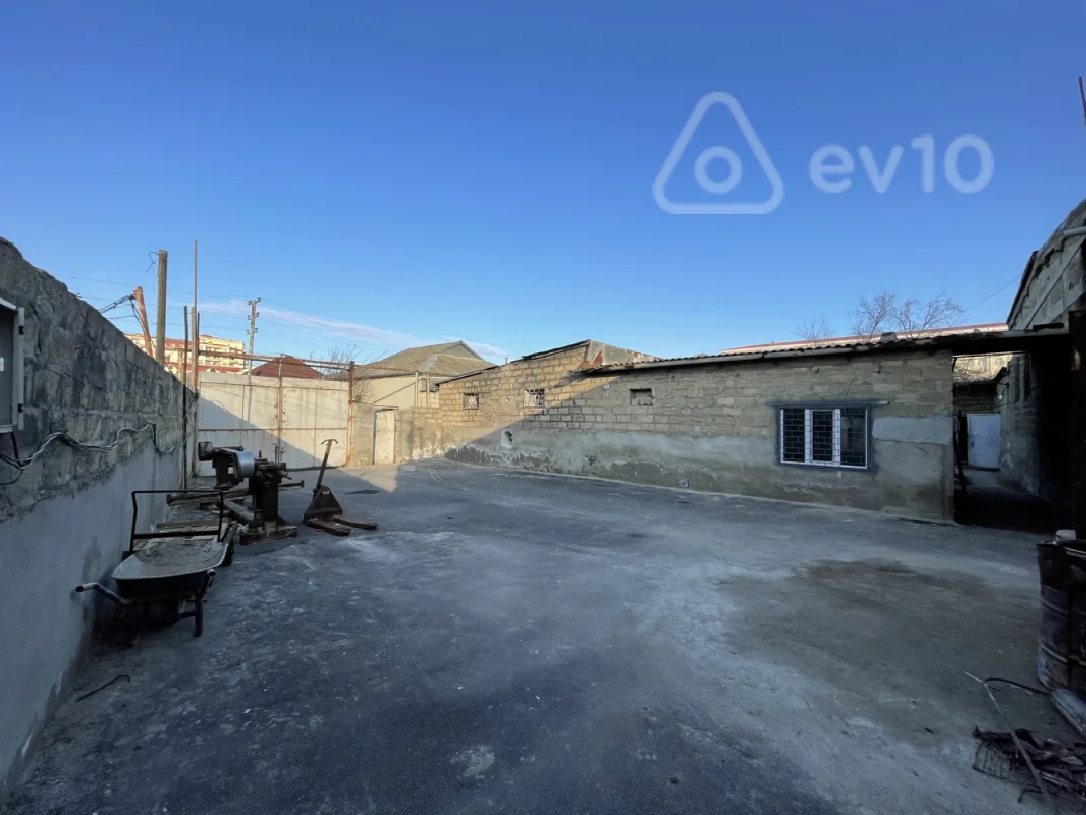 Kirayə verilir mənzil 600 m²