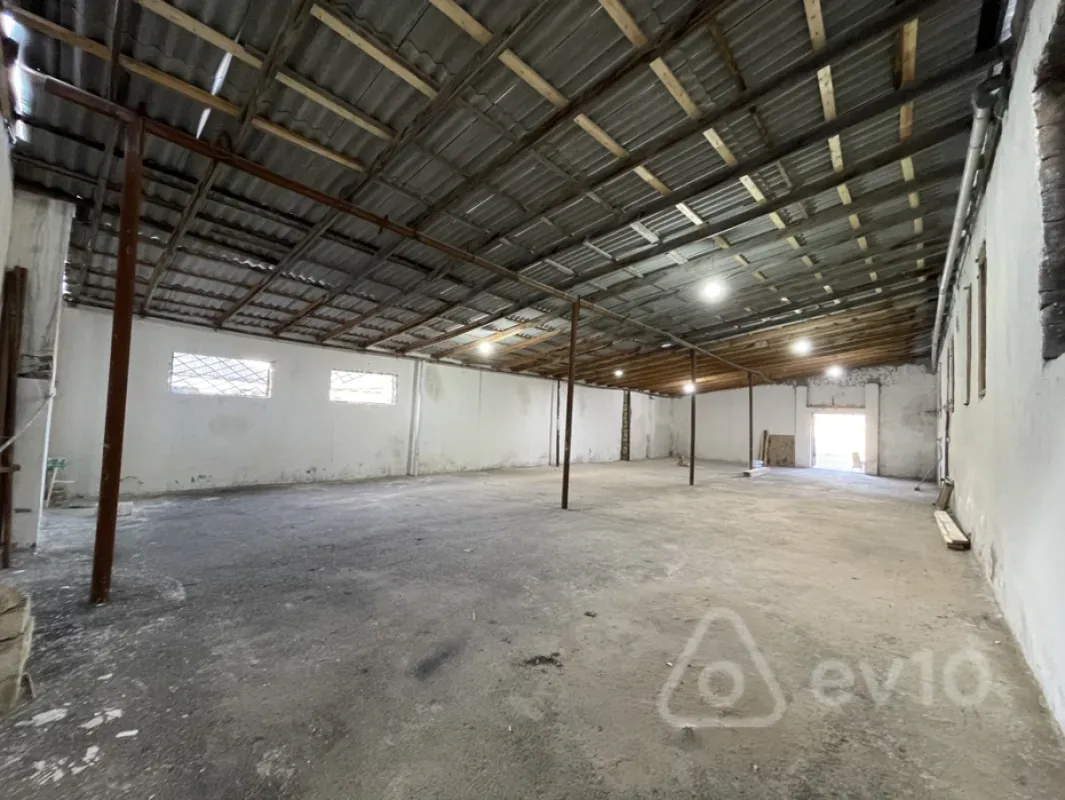 Kirayə verilir mənzil 600 m²