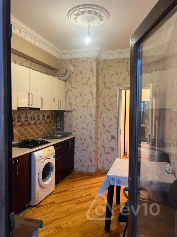 Kirayə verilir 2 otaqlı yeni tikili 68 m²