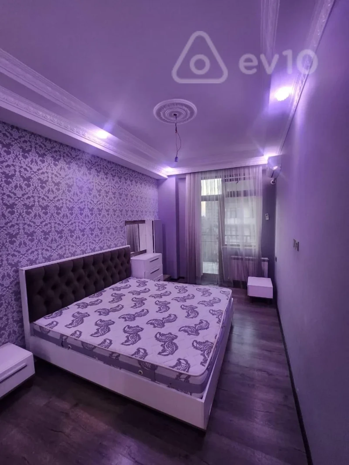 Kirayə verilir 2 otaqlı yeni tikili 68 m²