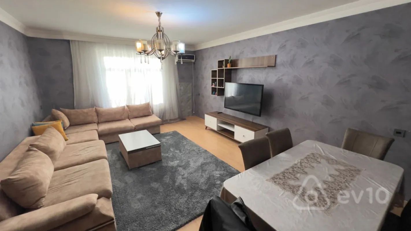 Kirayə verilir 3 otaqlı köhnə tikili 75 m²