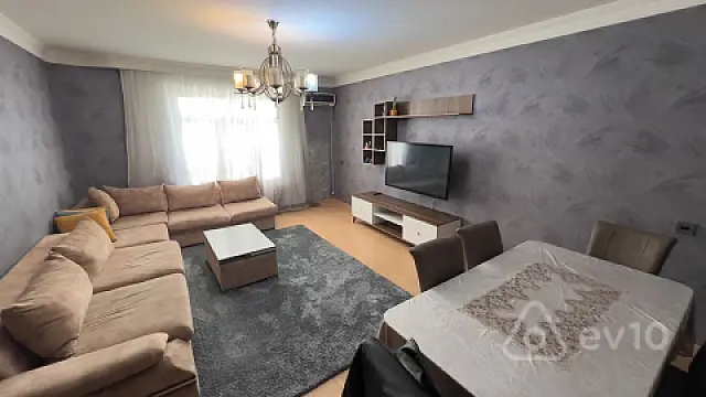 Kirayə verilir 3 otaqlı köhnə tikili 75 m²