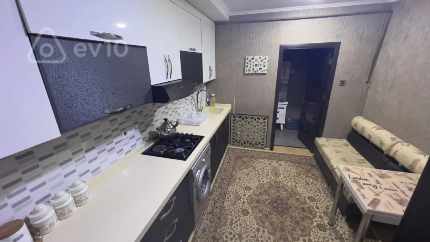 Kirayə verilir 3 otaqlı köhnə tikili 75 m²