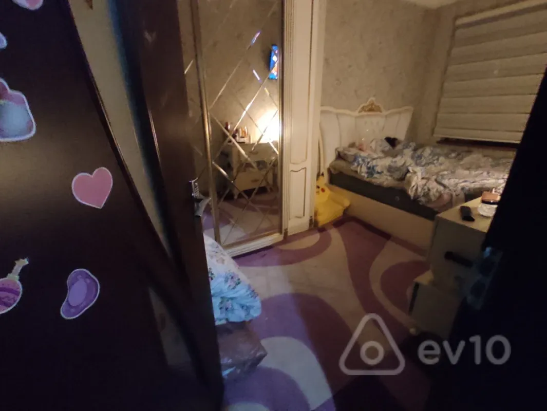 Satılır 3 otaqlı köhnə tikili 75 m²