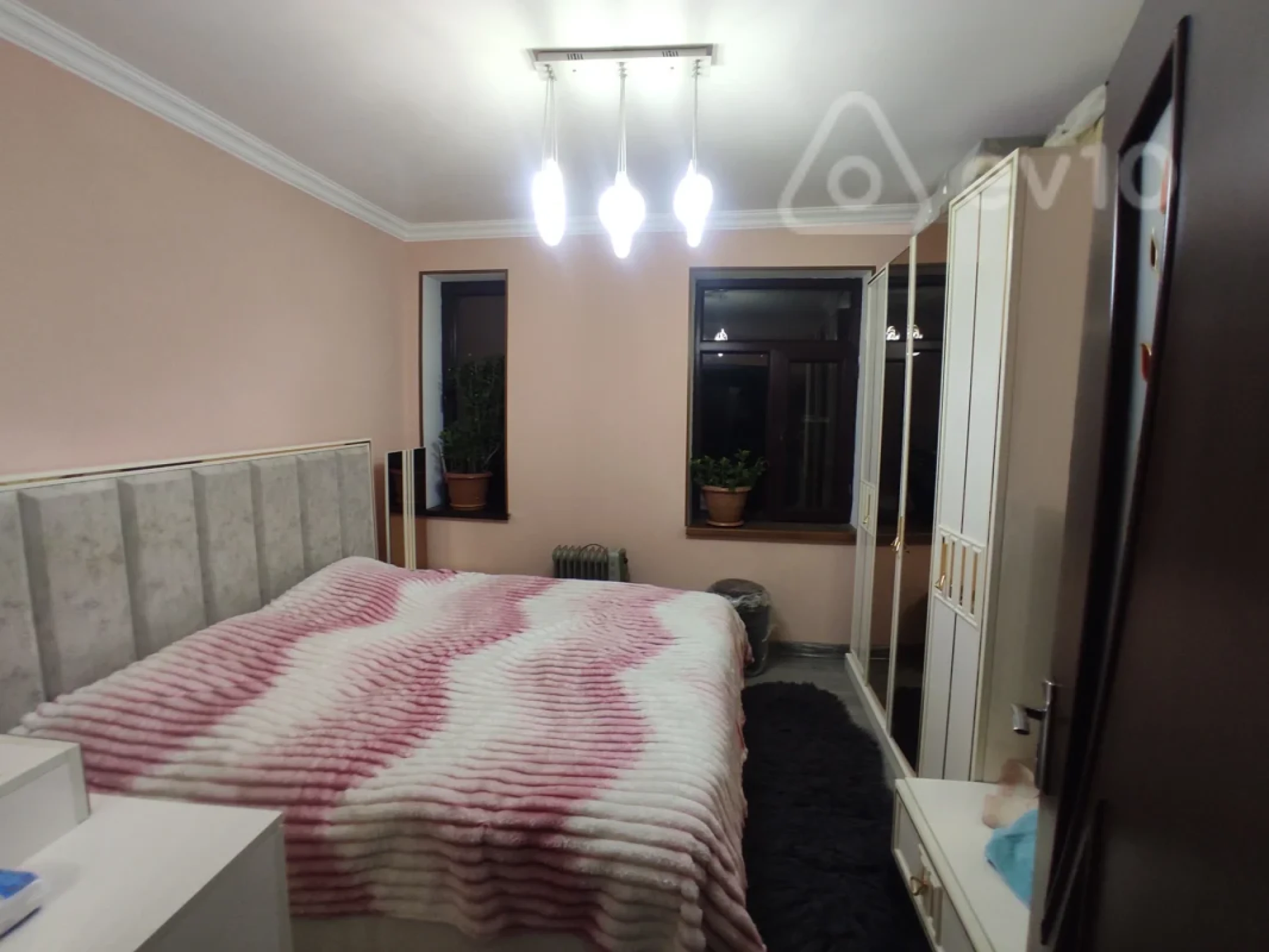 Satılır 3 otaqlı köhnə tikili 75 m²