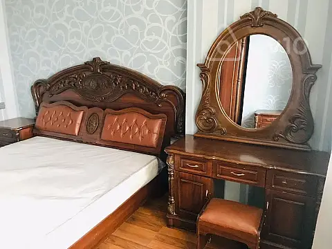 Kirayə verilir 3 otaqlı yeni tikili 100 m²