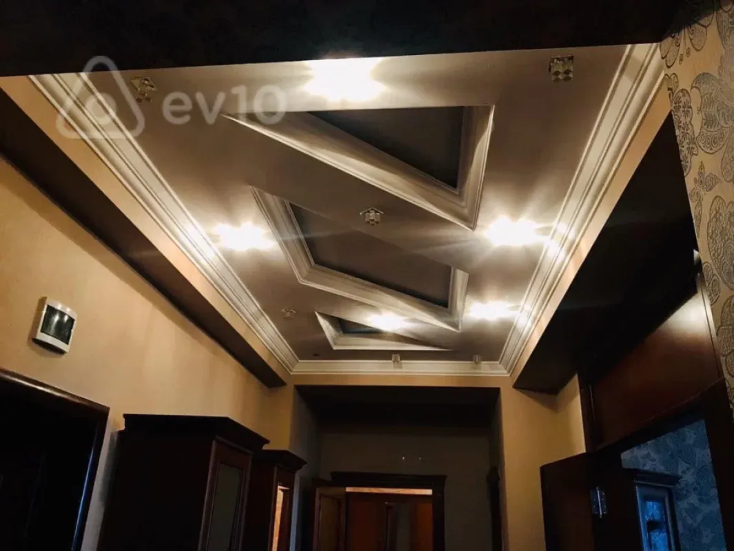 Kirayə verilir 3 otaqlı yeni tikili 100 m²