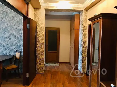 Kirayə verilir 3 otaqlı yeni tikili 100 m²