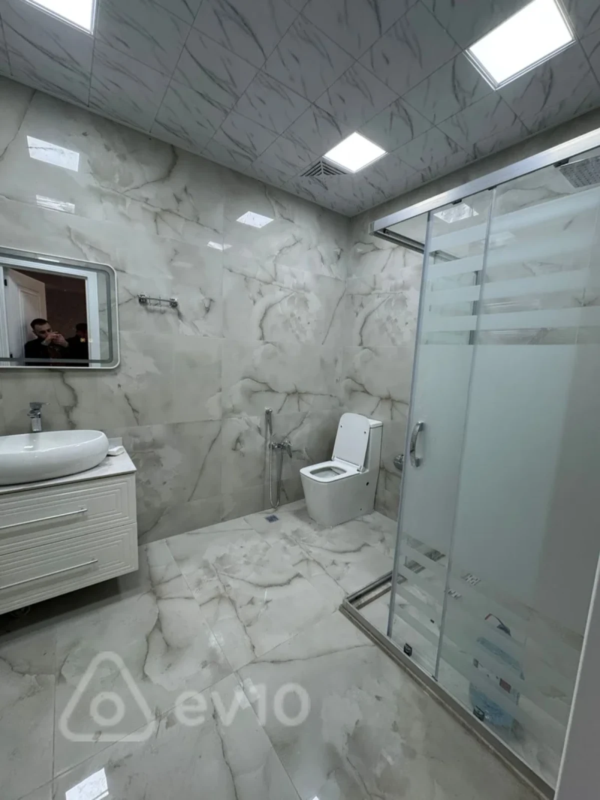 Satılır 4 otaqlı yeni tikili 173 m²