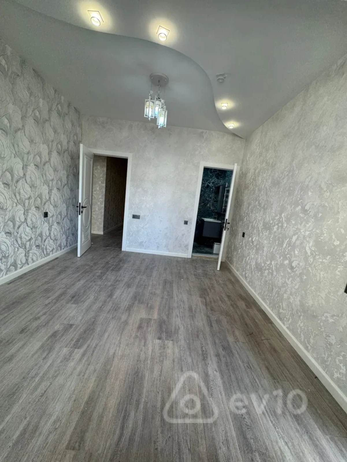 Satılır 4 otaqlı yeni tikili 173 m²