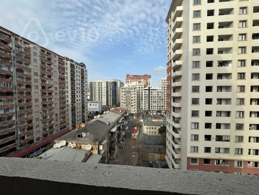 Satılır 4 otaqlı yeni tikili 173 m²