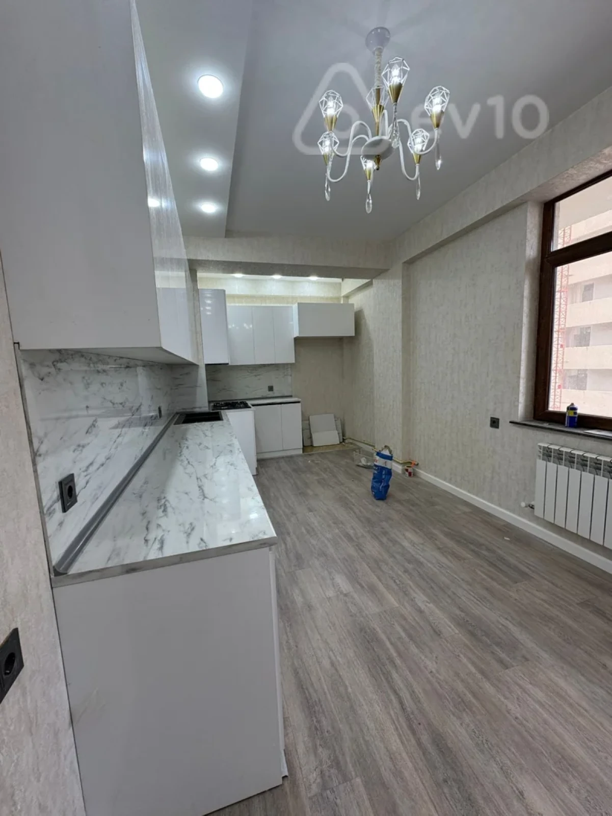 Satılır 4 otaqlı yeni tikili 173 m²