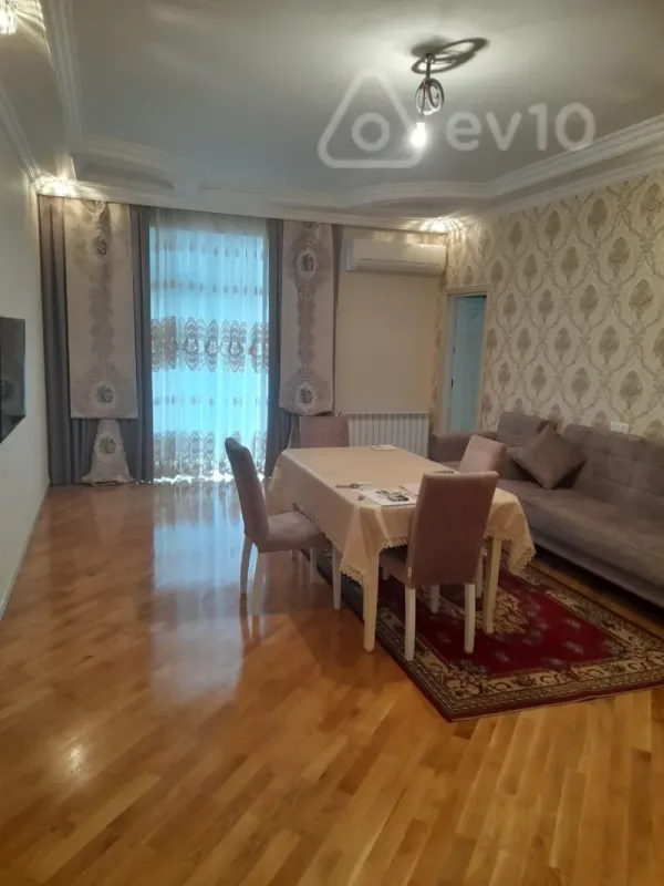 Kirayə verilir 3 otaqlı yeni tikili 110 m²