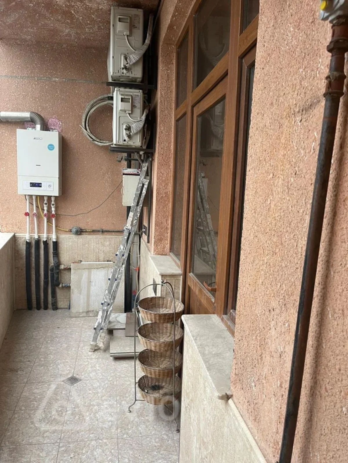 Kirayə verilir 3 otaqlı yeni tikili 110 m²