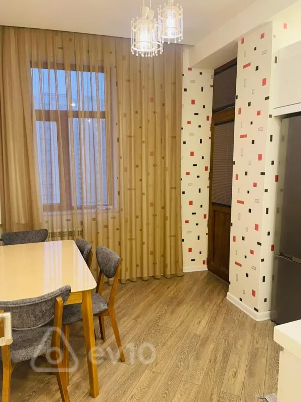 Kirayə verilir 3 otaqlı yeni tikili 110 m²