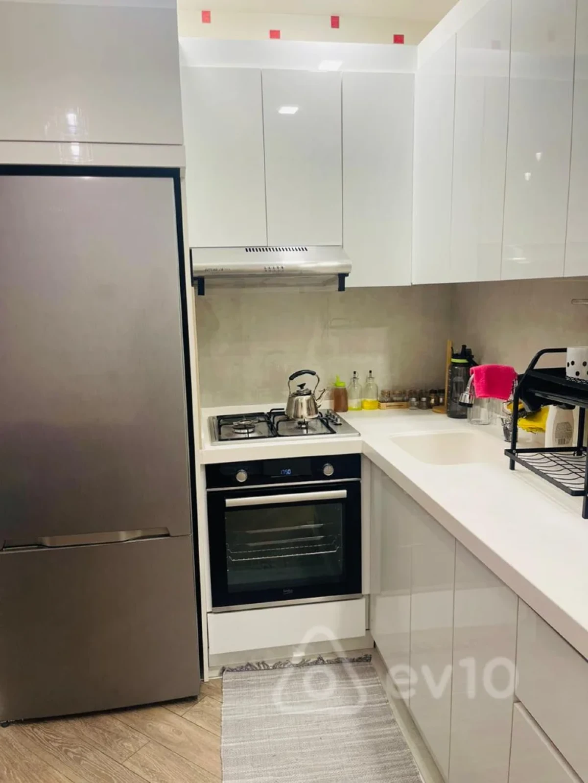 Kirayə verilir 3 otaqlı yeni tikili 110 m²