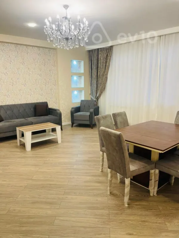 Kirayə verilir 3 otaqlı yeni tikili 110 m²