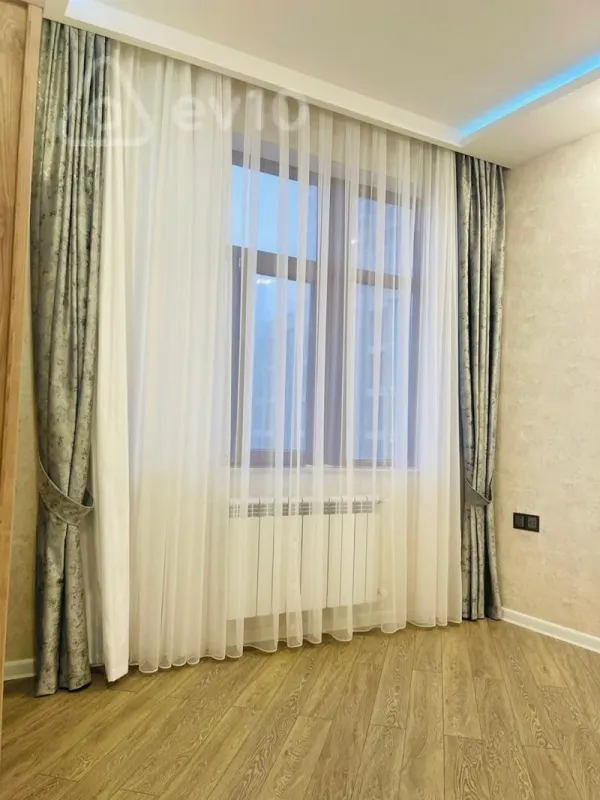 Kirayə verilir 3 otaqlı yeni tikili 110 m²