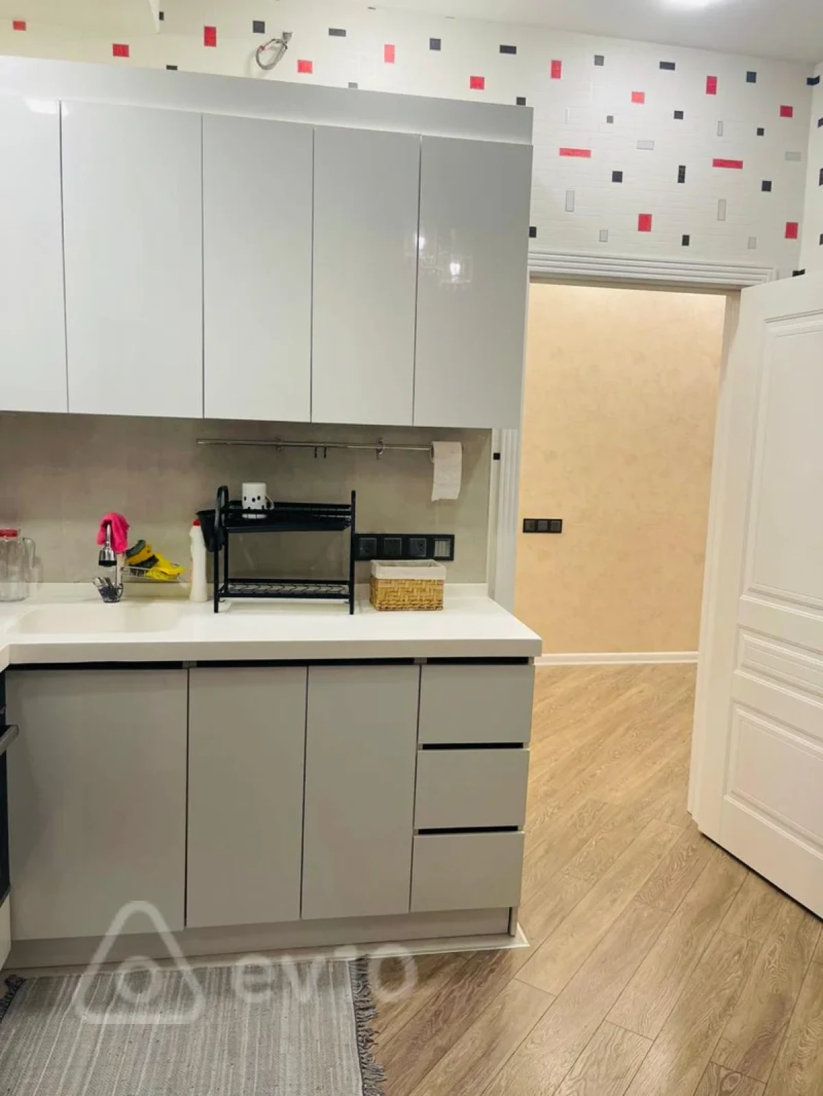 Kirayə verilir 3 otaqlı yeni tikili 110 m²
