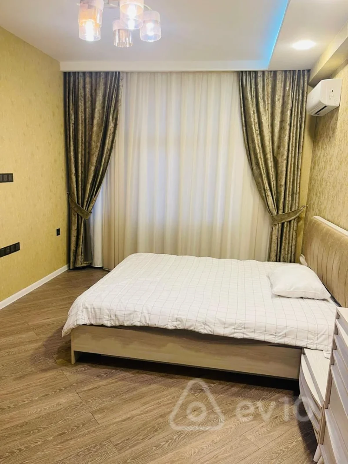 Kirayə verilir 3 otaqlı yeni tikili 110 m²