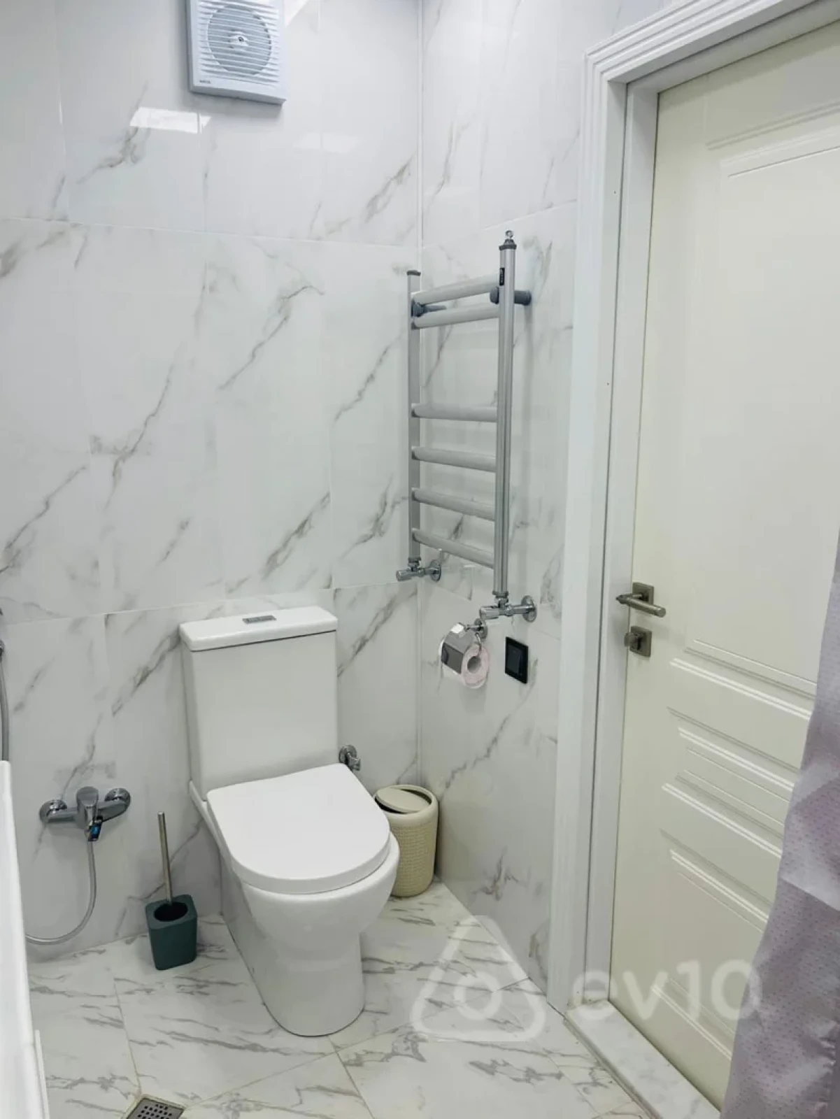 Kirayə verilir 3 otaqlı yeni tikili 110 m²