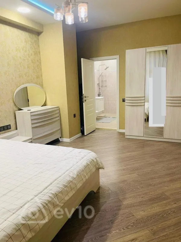 Kirayə verilir 3 otaqlı yeni tikili 110 m²