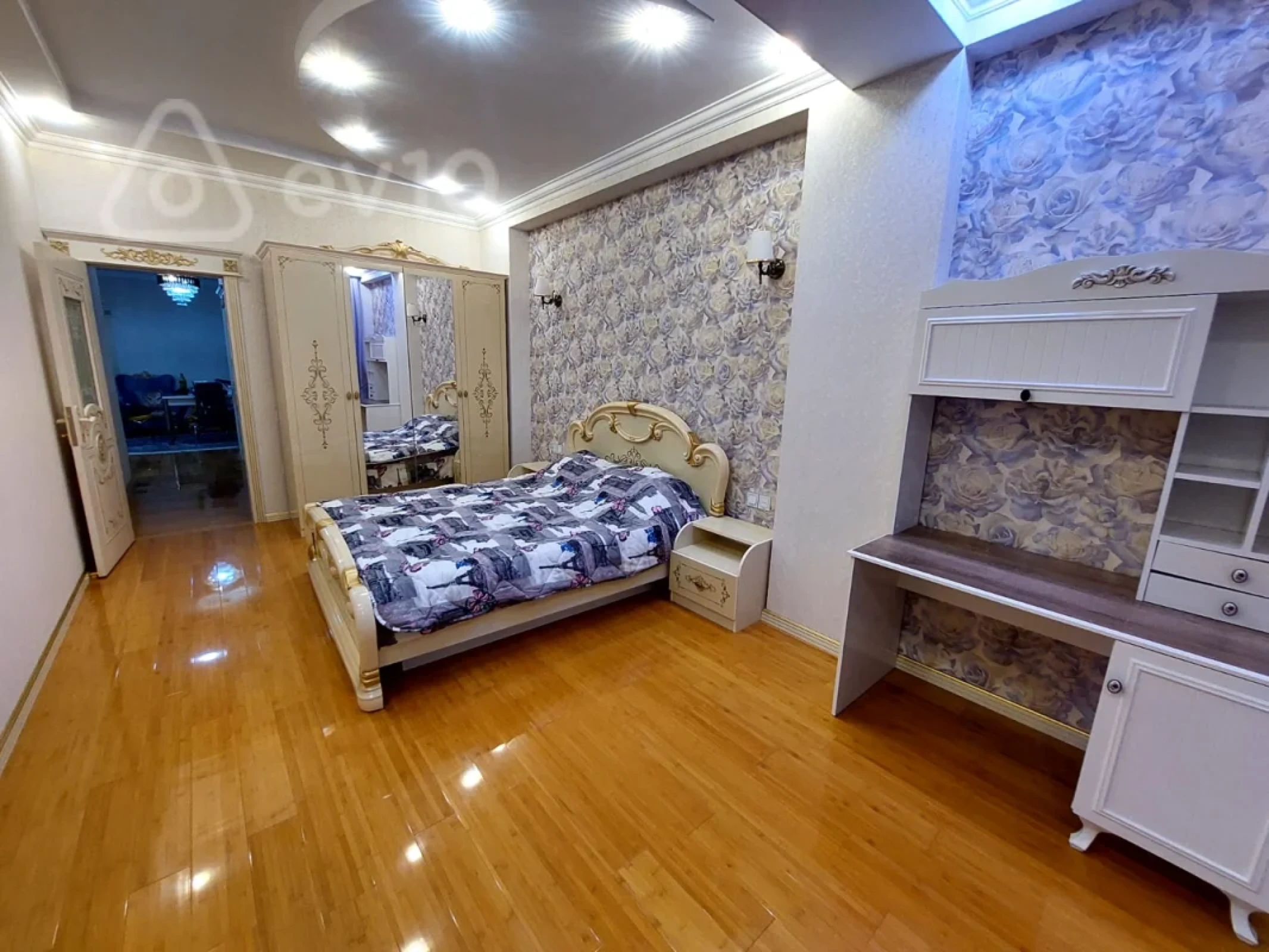 Kirayə verilir 4 otaqlı yeni tikili 120 m²