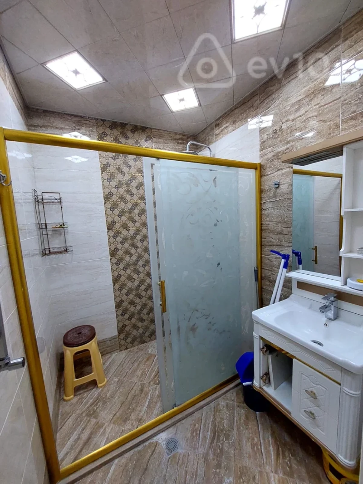 Kirayə verilir 4 otaqlı yeni tikili 120 m²