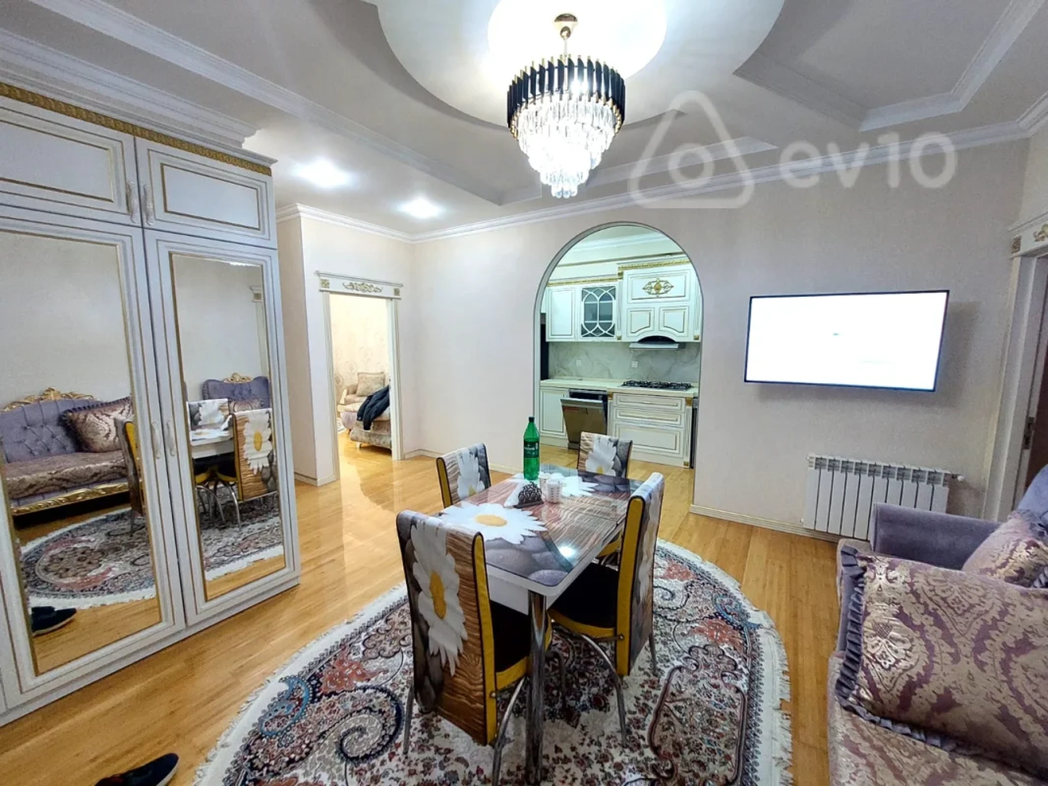 Kirayə verilir 4 otaqlı yeni tikili 120 m²