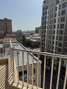 Kirayə verilir 5 otaqlı ofis 230 m²