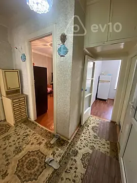 Kirayə verilir 2 otaqlı köhnə tikili 60 m²